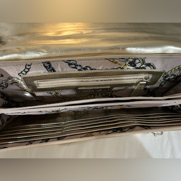 AUTHENTIC 
Gold Nichole lee crossbody purse - Picture 5 of 9